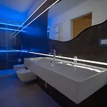 La Lupa 4*