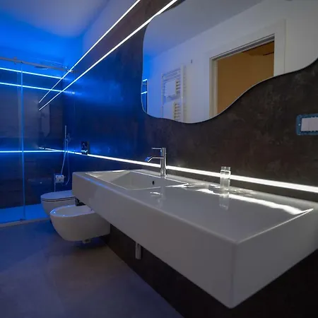 La Lupa 4*